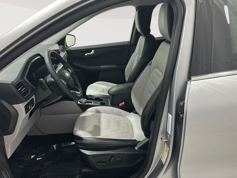 Used 2023 Ford Escape Platinum w/ Premium Technology Package image 18