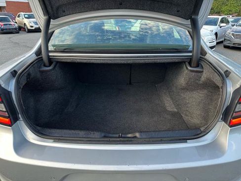Used 2020 Dodge Charger SXT w/ Leather Interior Group RWD image 13