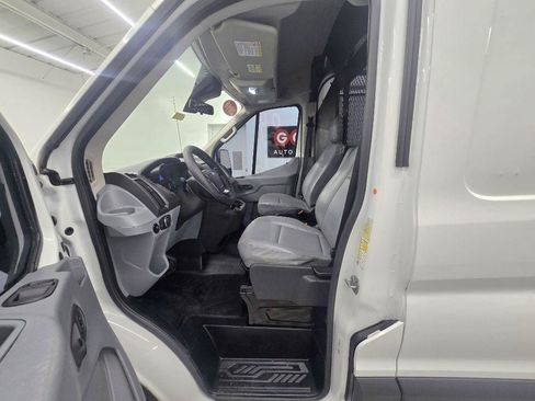 Used 2018 Ford Transit 250 148 Medium Roof RWD image 10
