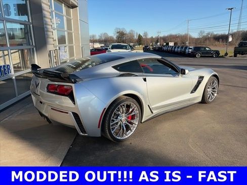 Used 2016 Chevrolet Corvette Z06 w/ 3LZ Preferred Equipment Group image 3
