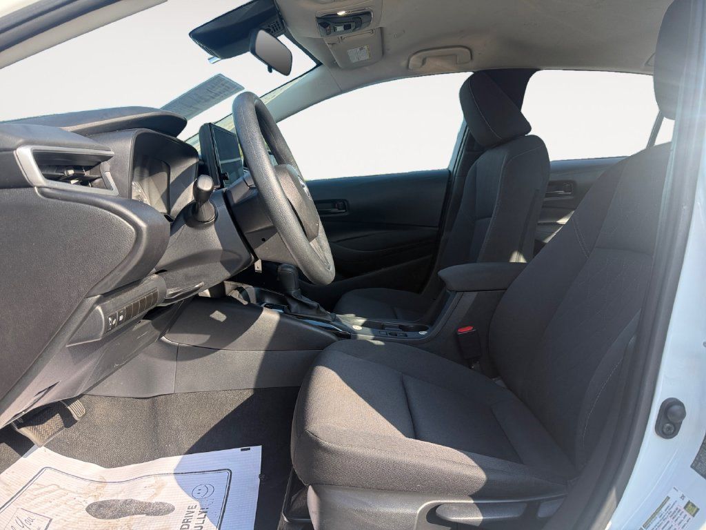 Used 2024 Toyota Corolla LE FWD image 9