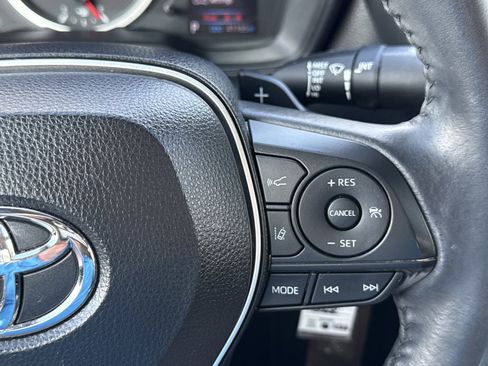 Used 2021 Toyota Corolla SE image 19