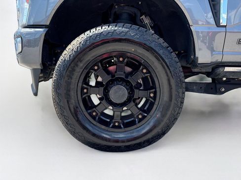 Used 2023 Ford F250 Platinum AWD/4WD image 31