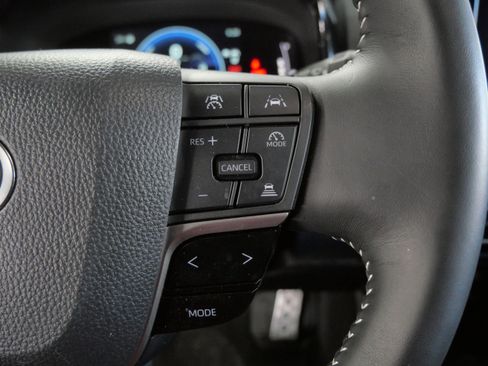 Certified 2025 Toyota Camry SE image 29