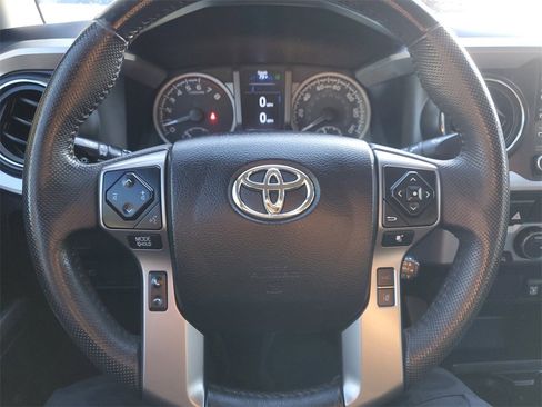 Used 2022 Toyota Tacoma SR5 image 18