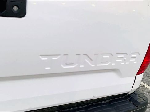 Used 2021 Toyota Tundra SR5 w/ SR5 Upgrade Package image 10