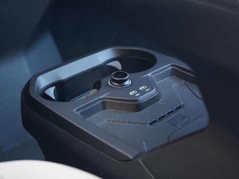 New 2026 BMW iX xDrive45 w/ Executive Package image 19