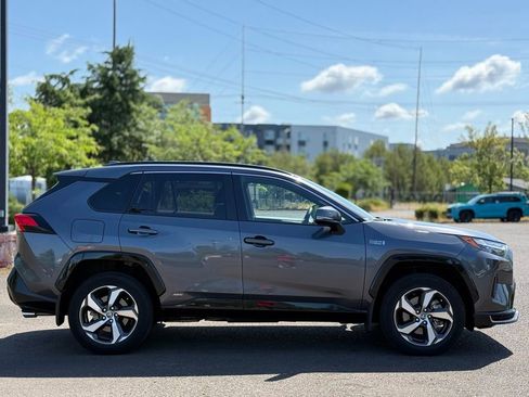 Used 2024 Toyota RAV4 SE AWD/4WD image 6