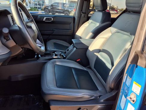 Used 2024 Ford Bronco Outer Banks image 23