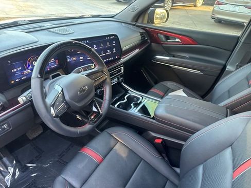 Used 2024 Chevrolet Traverse RS w/ LPO, Floor Liner Package image 15