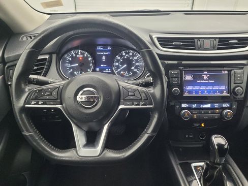 Used 2018 Nissan Rogue SV AWD/4WD image 22