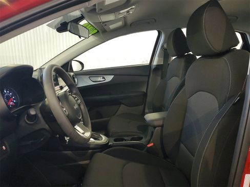 Certified 2024 Kia Forte LXS w/ LXS Technology Package image 15