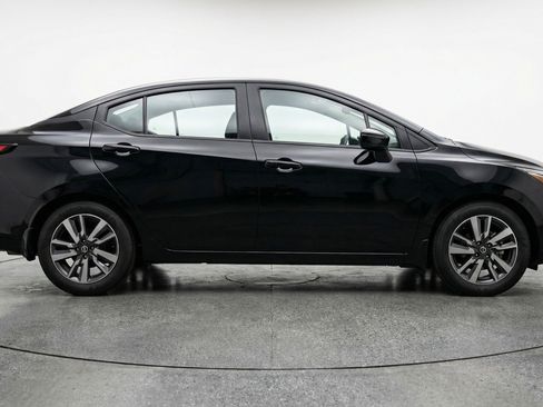 Used 2025 Nissan Versa SV image 11