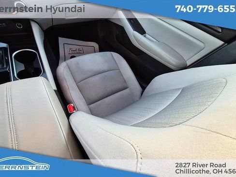 Used 2024 Nissan Altima 2.5 SV image 16