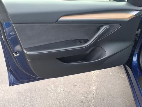 Used 2023 Tesla Model 3 Standard Range RWD image 15