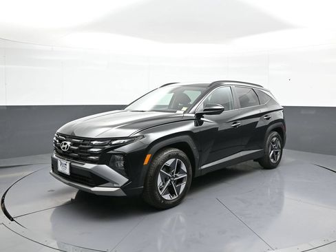Certified 2026 Hyundai Tucson SEL FWD image 1