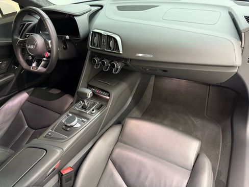 Used 2022 Audi R8 V10 performance image 10