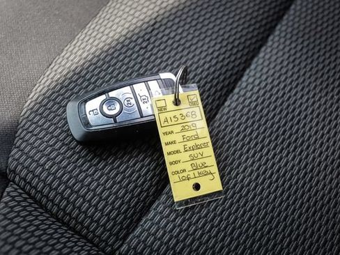 Used 2019 Ford Explorer XLT w/ Equipment Group 201A FWD image 46