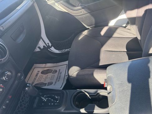 Used 2014 Jeep Wrangler Sport image 12