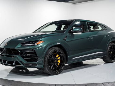 Used 2022 Lamborghini Urus AWD/4WD image 7