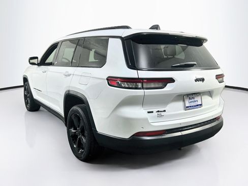 Used 2023 Jeep Grand Cherokee L Laredo AWD/4WD image 7
