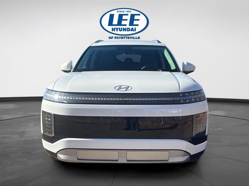 New 2026 Hyundai Ioniq 9 SEL image 2