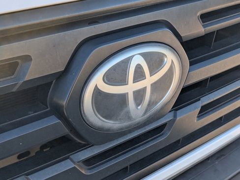 Used 2018 Toyota Tacoma SR5 image 5