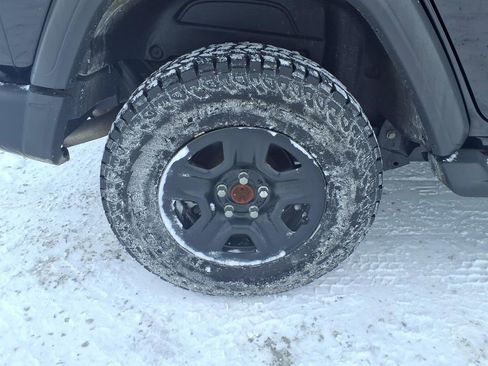 Used 2021 Jeep Wrangler Unlimited Sport image 32