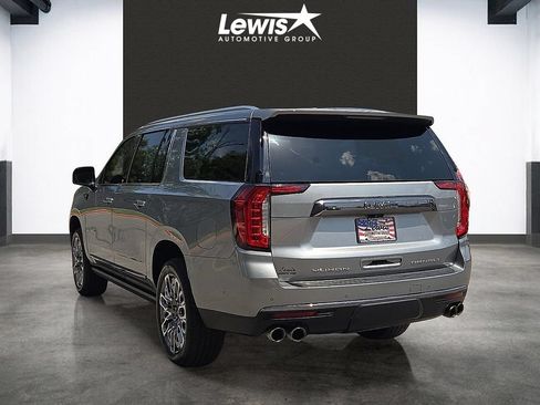 Used 2023 GMC Yukon XL Denali Ultimate w/ LPO, Floor Liner Package AWD/4WD image 3