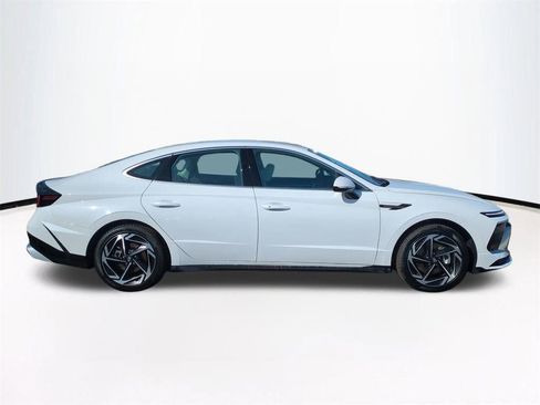 New 2026 Hyundai Sonata SEL image 4