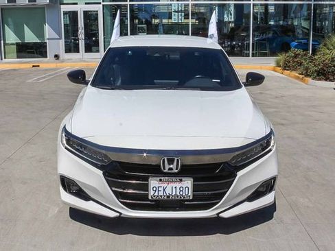 Used 2022 Honda Accord Sport image 2