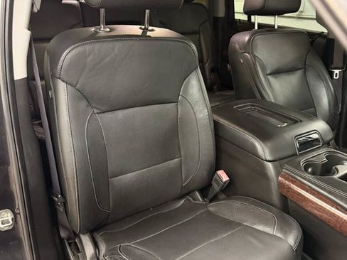 Used 2017 GMC Yukon XL SLT AWD/4WD image 37