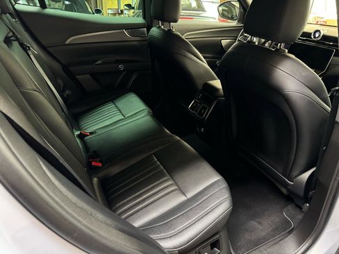 Used 2024 Maserati Grecale GT image 5