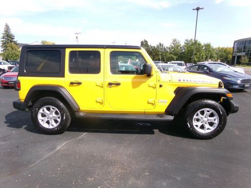 Used 2021 Jeep Wrangler Unlimited Sport image 4