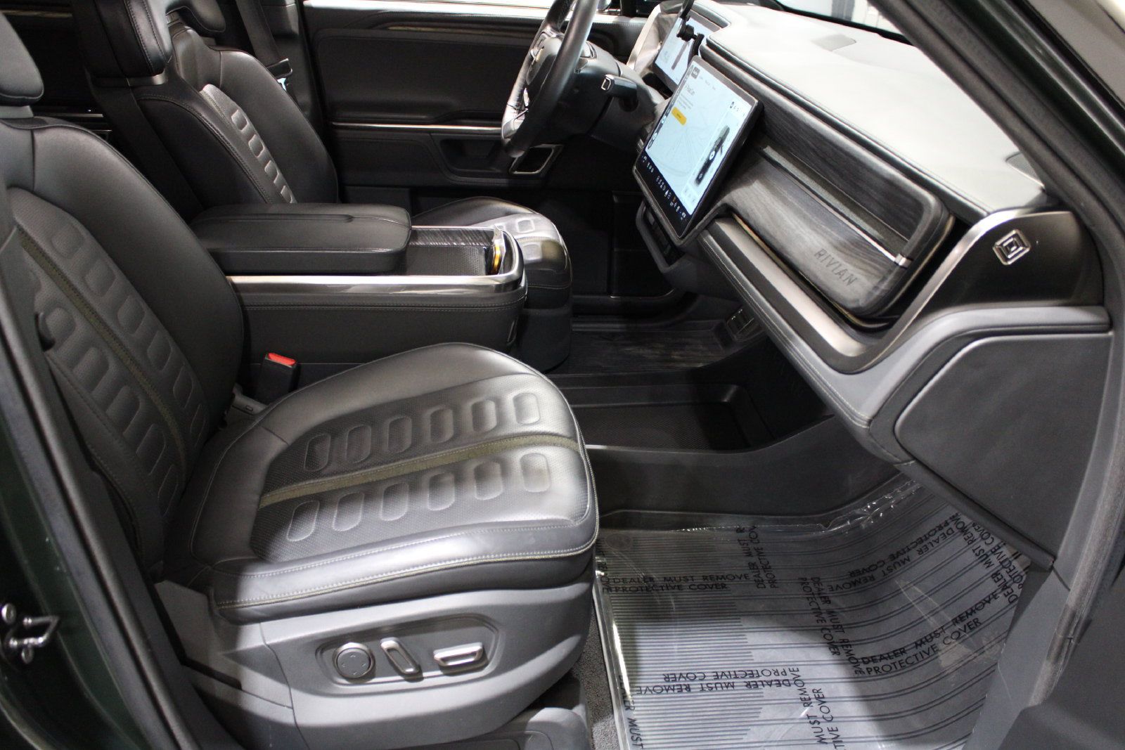 Used 2023 Rivian R1T Adventure Quad AWD/4WD image 21
