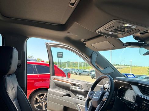 Used 2025 GMC Sierra 1500 Denali w/ Denali Reserve Package RWD image 18