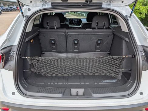 New 2026 Chevrolet Trax LS w/ LS Convenience Package FWD image 27