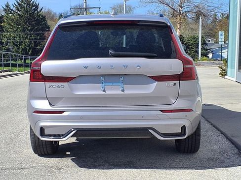 New 2026 Volvo XC60 B5 Plus w/ Climate Package AWD/4WD image 4