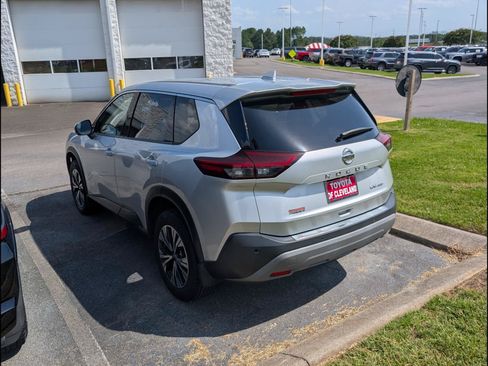 Used 2021 Nissan Rogue SV AWD/4WD image 5