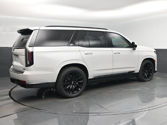 Used 2023 Cadillac Escalade Sport Platinum w/ LPO, ONYX Package AWD/4WD image 3