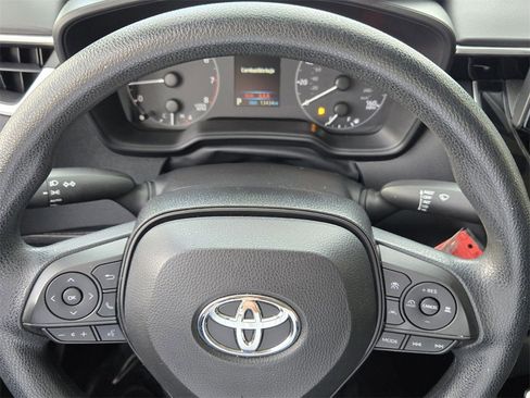 Used 2023 Toyota Corolla LE image 24