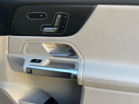 Certified 2026 Mercedes-Benz GLB 250 image 33