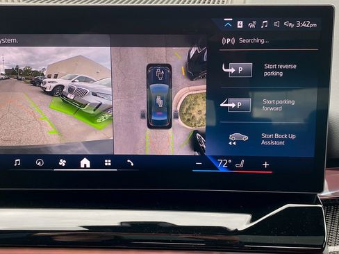 New 2027 BMW 550e xDrive AWD/4WD image 22