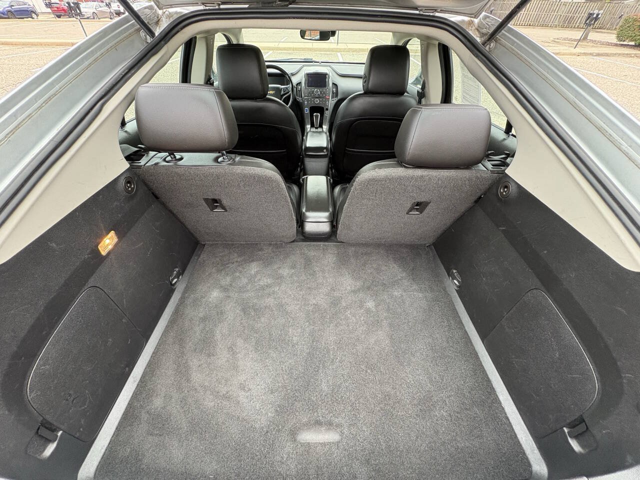 Used 2014 Chevrolet Volt Premium w/ Premium Trim Package FWD image 29