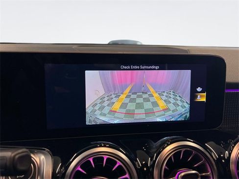 Certified 2021 Mercedes-Benz GLB 250 4MATIC image 29