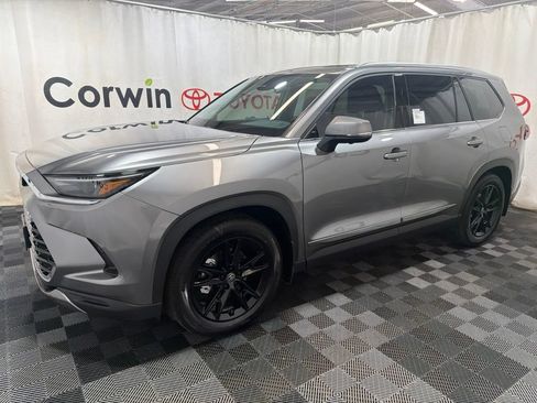 New 2026 Toyota Grand Highlander AWD image 4