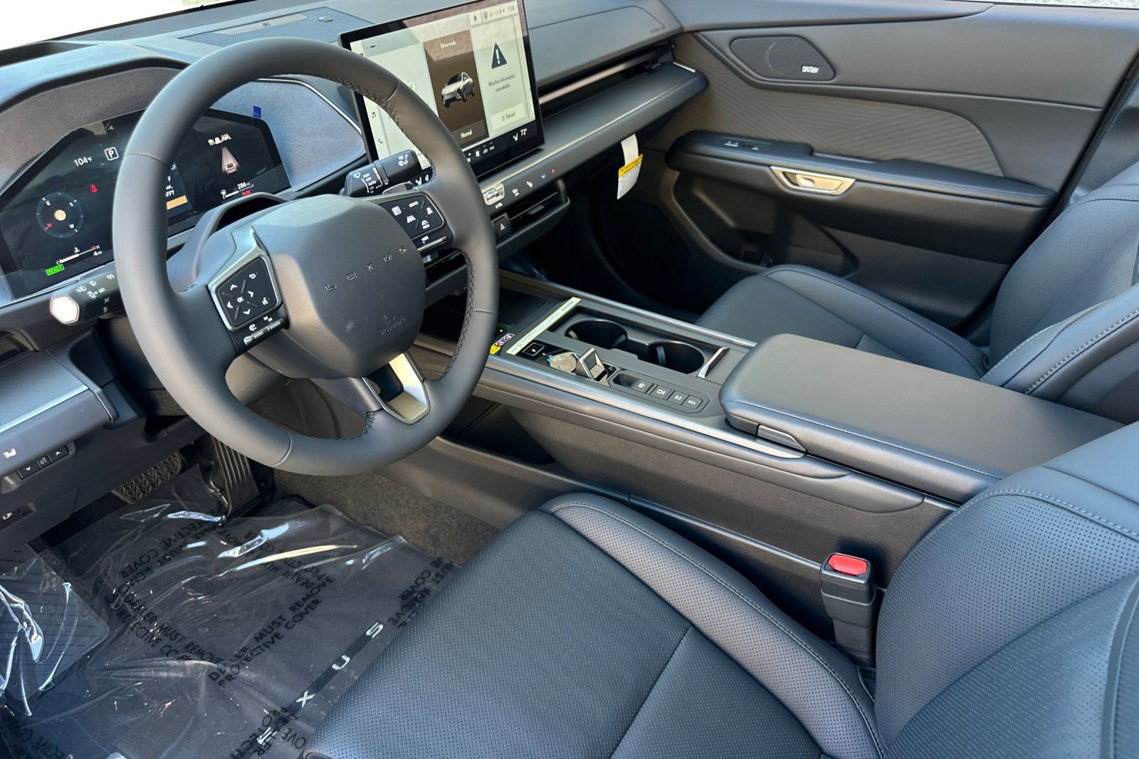 New 2026 Lexus ES 350h w/ Cold Area Package FWD image 4