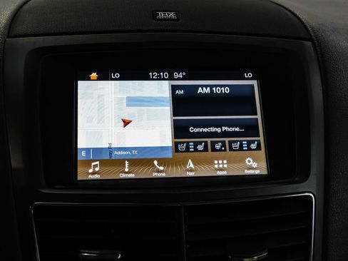 Used 2019 Lincoln MKT AWD image 26