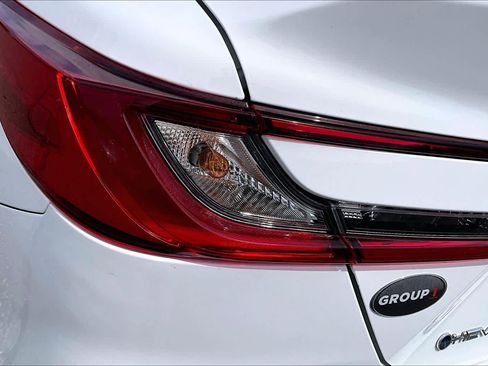 Used 2025 Toyota Camry LE FWD image 28