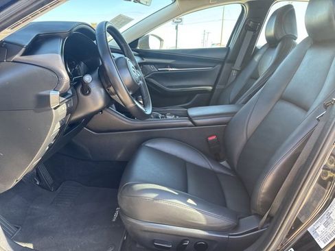 Used 2025 MAZDA MAZDA3 s image 2